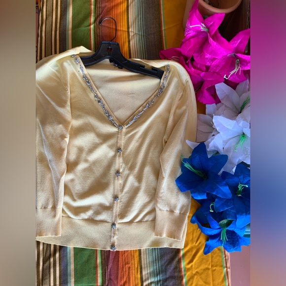 Long hands t-shirts - Picture 5 of 11